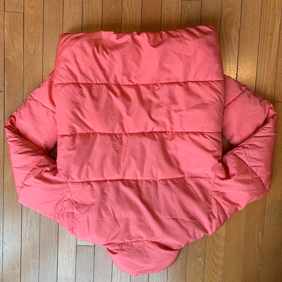 Pink Puffer Jacket! Size XS, Joe Fresh Brand. - Picture 3 of 8